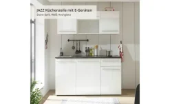 Küchenzeile mit E-Geräten