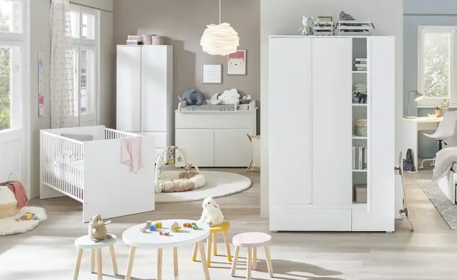 Kleiderschrank Image